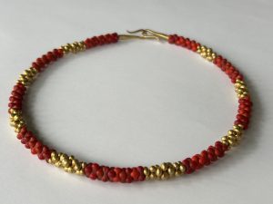 Kette afrikanischer Glasperlen