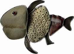 Brosche Korallenbeißer